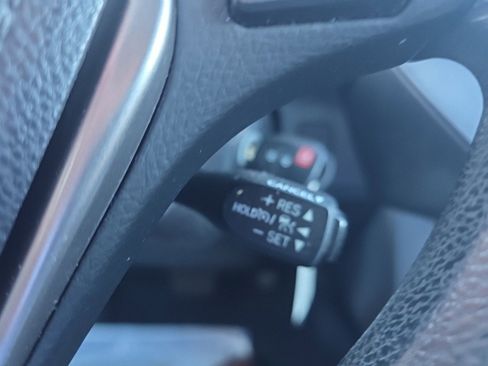 Used 2017 Toyota RAV4 LE image 22