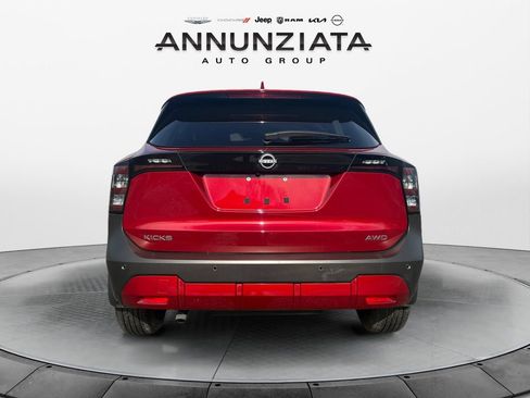 Certified 2025 Nissan Kicks SV image 4