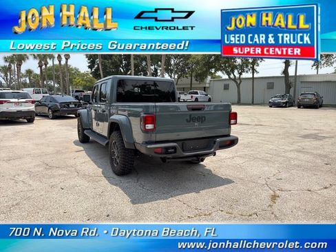 Used 2025 Jeep Gladiator Sport AWD/4WD image 8