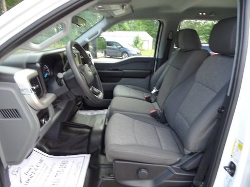 Used 2025 Ford F250 4x4 Crew Cab XL image 11