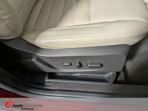 Used 2017 Ford C-MAX Titanium w/ Equipment Group 301A FWD image 38