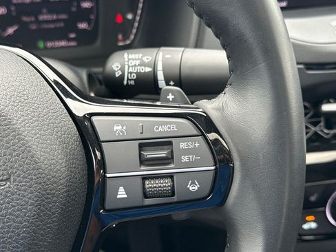 Certified 2023 Honda Accord Touring image 25