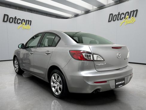 Used 2013 MAZDA MAZDA3 i SV image 6