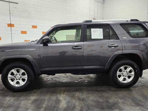 Used 2020 Toyota 4Runner SR5 image 13
