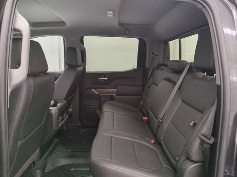 Used 2019 Chevrolet Silverado 1500 LT Trail Boss image 17