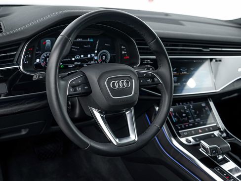Used 2023 Audi Q7 2.0T Premium Plus w/ Premium Plus Package AWD/4WD image 12