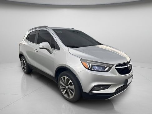 Used 2018 Buick Encore Essence image 5