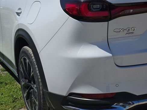 Used 2024 MAZDA CX-90 Plug-In Hybrid w/ Premium Plus AWD/4WD image 4