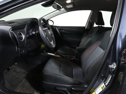 Used 2019 Toyota Corolla LE FWD image 3