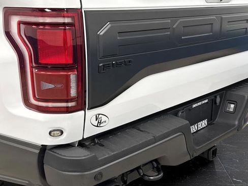 Used 2018 Ford F150 Raptor w/ Equipment Group 802A Luxury image 38