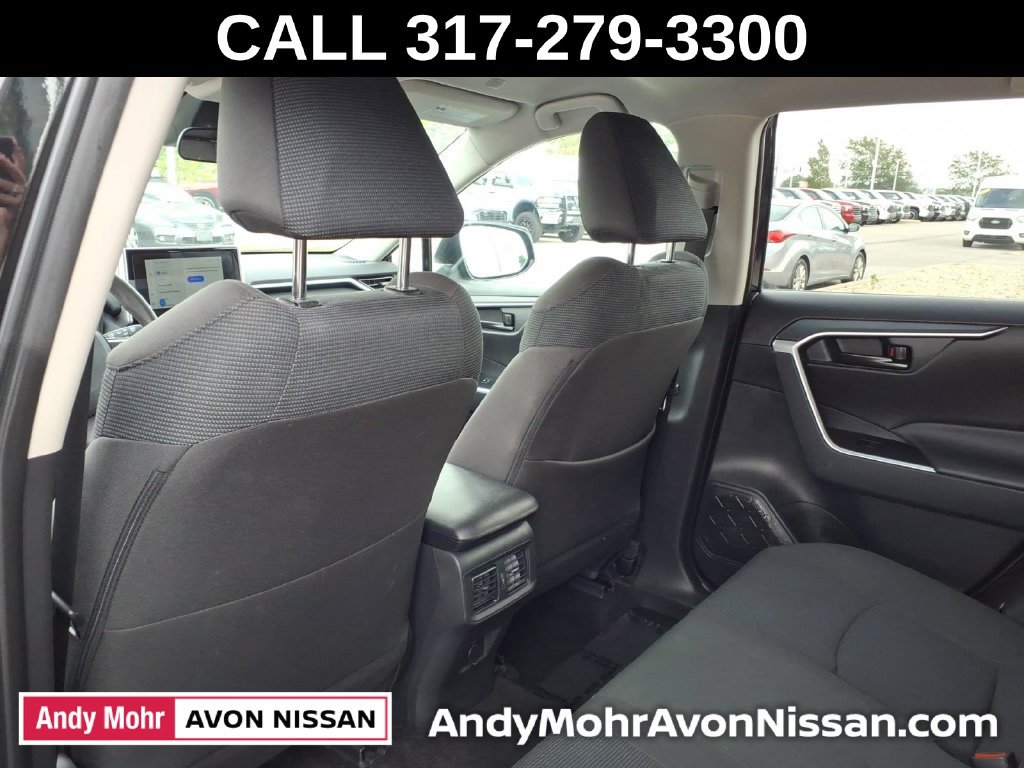 Used 2025 Toyota RAV4 LE AWD/4WD image 35