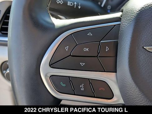 Used 2022 Chrysler Pacifica Touring-L FWD image 21