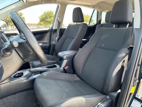 Used 2018 Toyota RAV4 XLE w/ Convenience Package AWD/4WD image 11