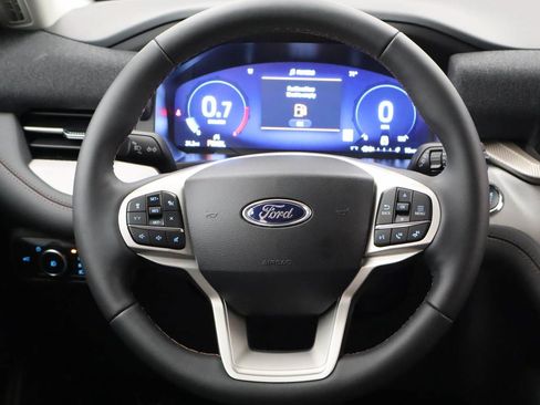 New 2026 Ford Explorer Active w/ Active Comfort Package AWD/4WD image 13