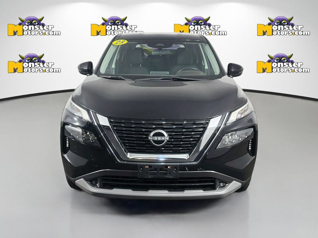 Used 2023 Nissan Rogue S AWD/4WD image 2