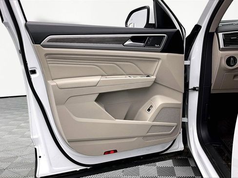 Used 2021 Volkswagen Atlas SEL Premium image 23