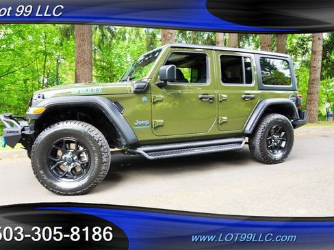 Used 2024 Jeep Wrangler Unlimited AWD/4WD image 5