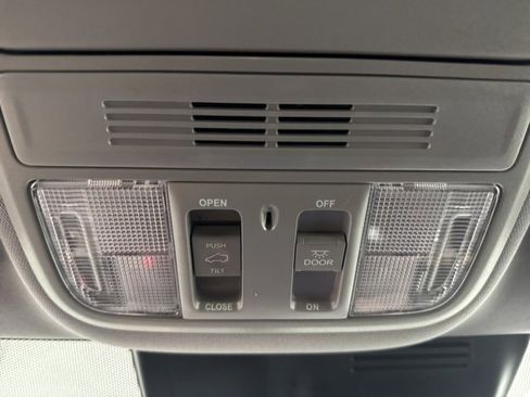 Certified 2022 Honda CR-V EX image 29