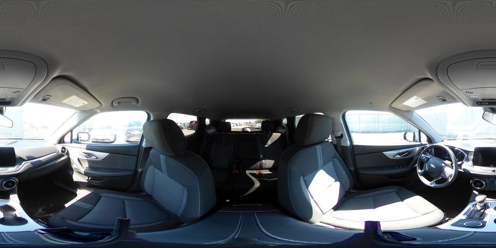Used 2025 Chevrolet Blazer LT FWD image 42