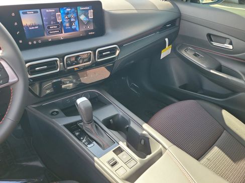 New 2026 Nissan Sentra SR w/ Floor Mat Package image 34