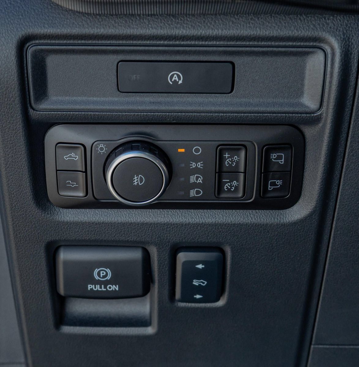 Used 2025 Ford F150 Raptor AWD/4WD image 19