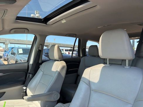 Used 2017 Honda Pilot EX-L image 10