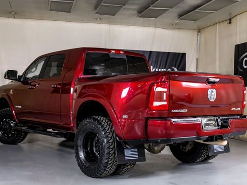 Used 2022 RAM 3500 Laramie image 10