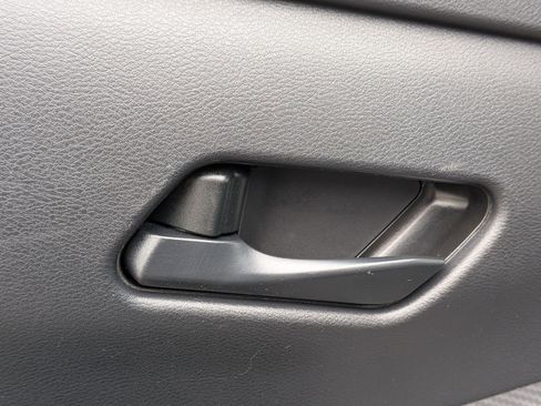 Used 2024 Nissan Sentra SV FWD image 27