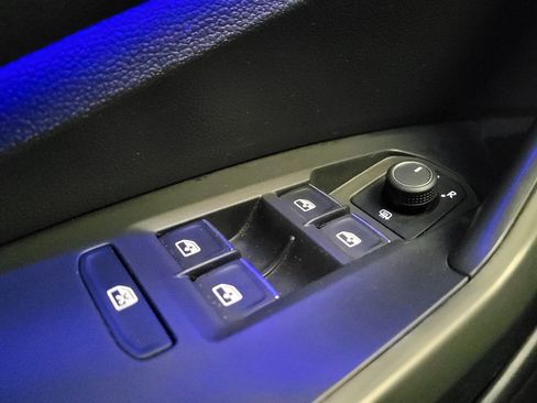 Used 2021 Volkswagen Jetta SEL image 27