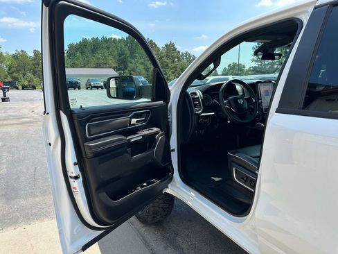 Used 2025 RAM 1500 Laramie image 7