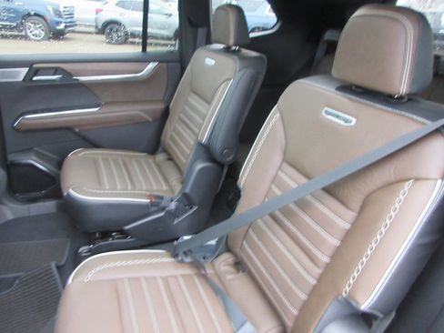 New 2026 GMC Acadia Denali Ultimate image 14