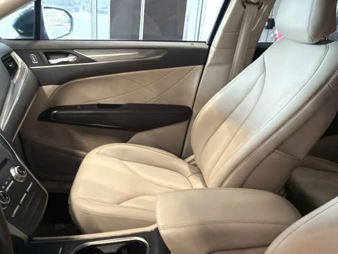 Used 2018 Lincoln MKC Premiere FWD image 23