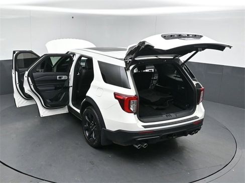 Certified 2022 Ford Explorer ST w/ ST Street Pack image 59