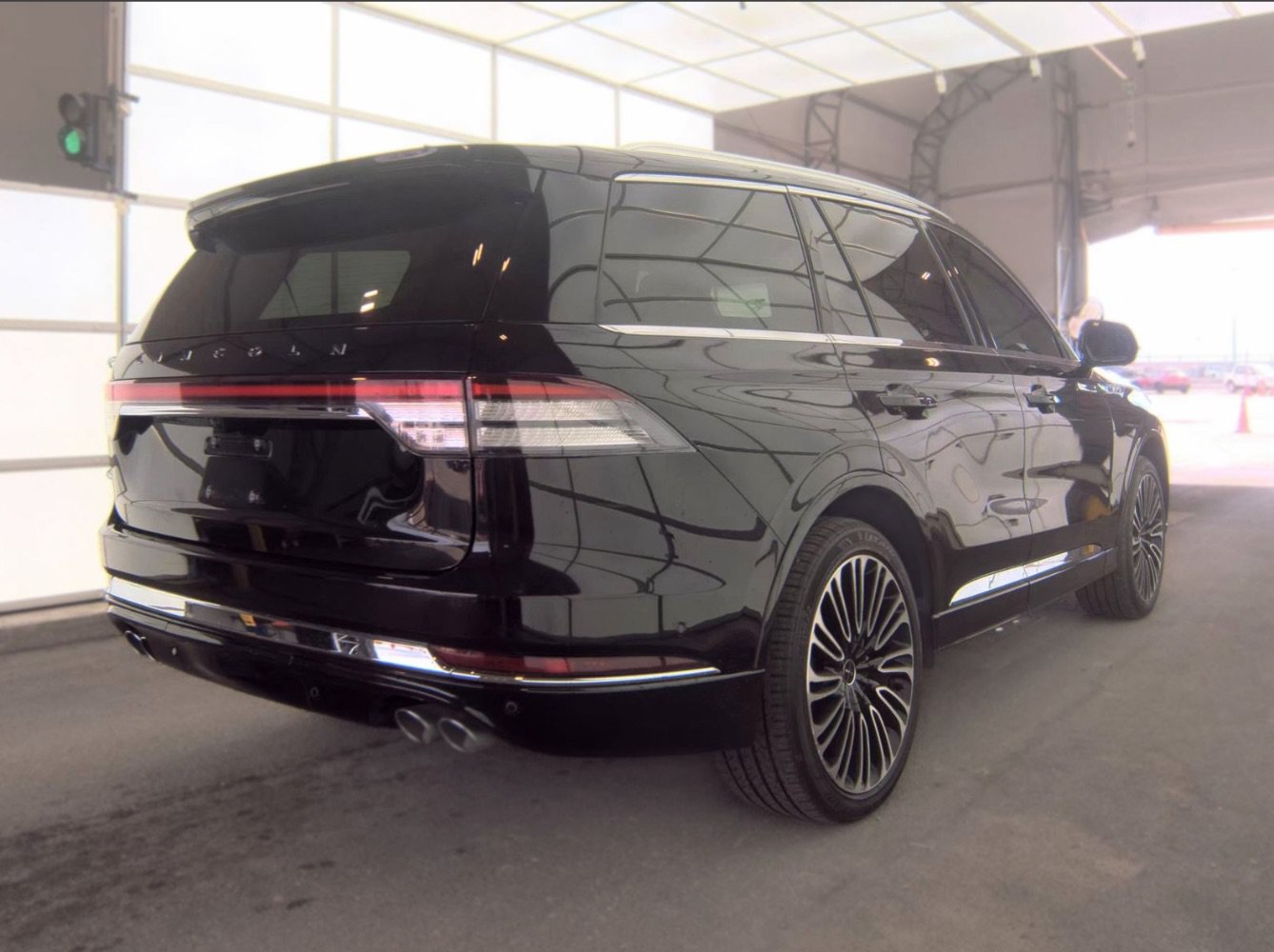 Used 2021 Lincoln Aviator Black Label w/ Dynamic Handling Package AWD/4WD image 4