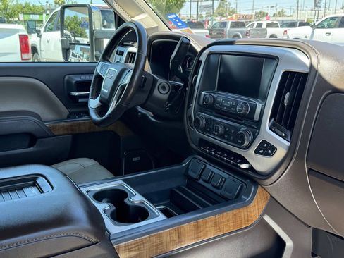 Used 2017 GMC Sierra 3500 SLT w/ Duramax Plus Package AWD/4WD image 16