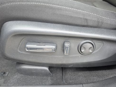 Used 2024 Honda CR-V EX image 11