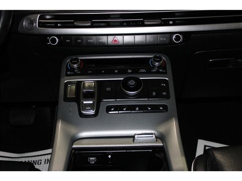 Used 2023 Hyundai Palisade SEL w/ Premium Package image 18