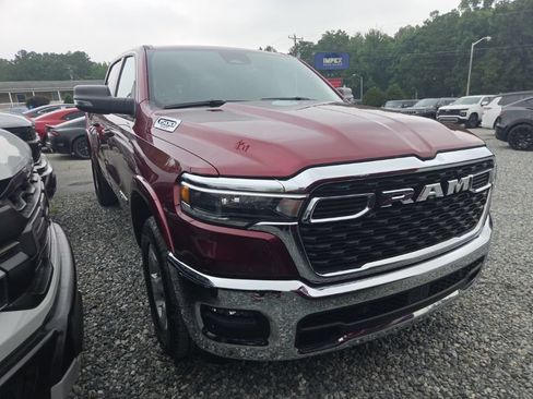 Used 2025 RAM 1500 Big Horn AWD/4WD image 2