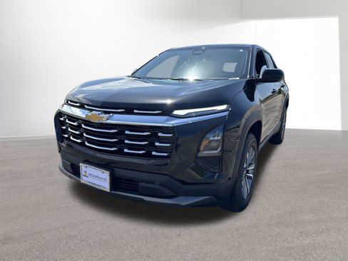 Used 2025 Chevrolet Equinox LT FWD image 34