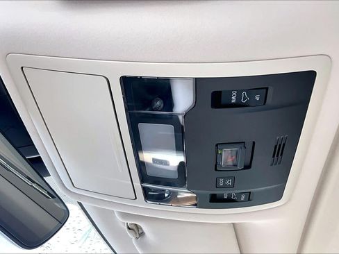 Used 2022 Lexus RX 350L FWD w/ Premium Package image 32