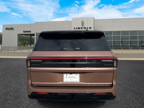 New 2025 Lincoln Navigator L Black Label image 4