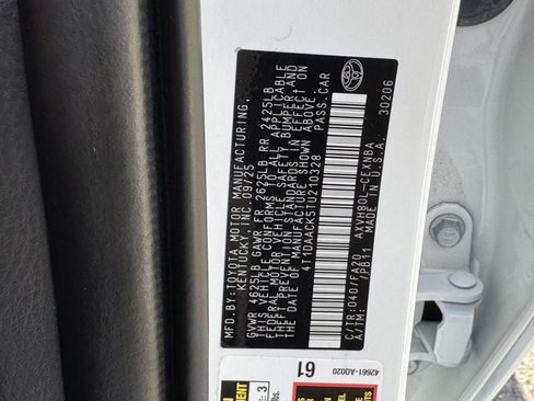 Used 2026 Toyota Camry LE FWD image 28