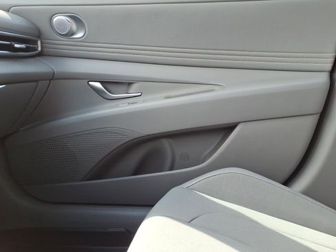 New 2026 Hyundai Elantra SEL Sport Premium FWD image 24