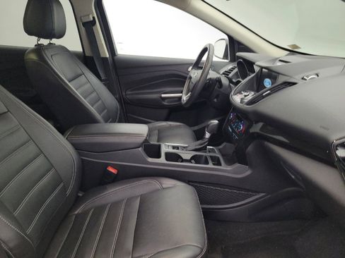Used 2017 Ford Escape Titanium AWD/4WD image 21