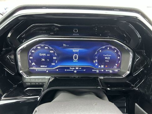 Used 2025 Chevrolet Silverado 1500 LT Trail Boss AWD/4WD image 15