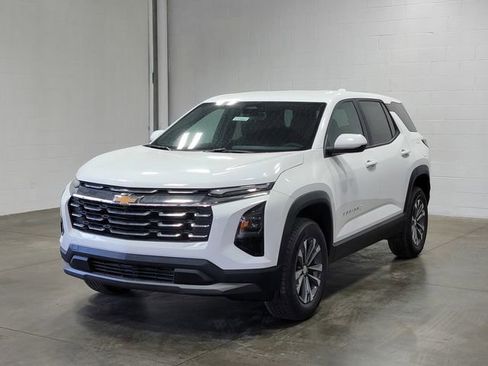 New 2026 Chevrolet Equinox LT w/ Convenience Package II image 2