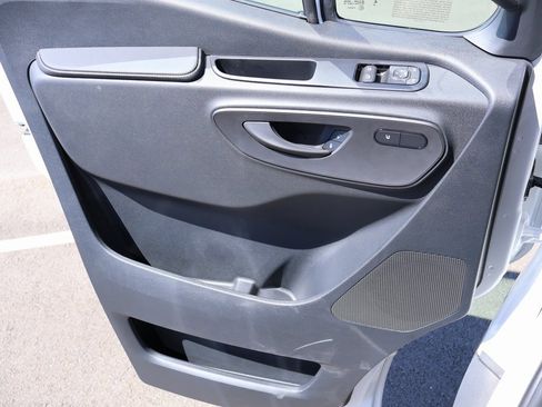 Used 2024 Mercedes-Benz Sprinter 3500 image 46