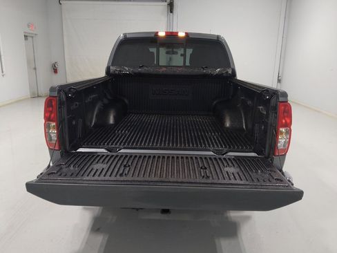 Used 2017 Nissan Frontier SV image 29