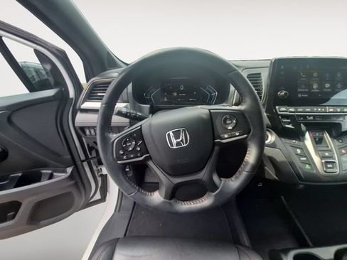 Used 2023 Honda Odyssey Sport image 12