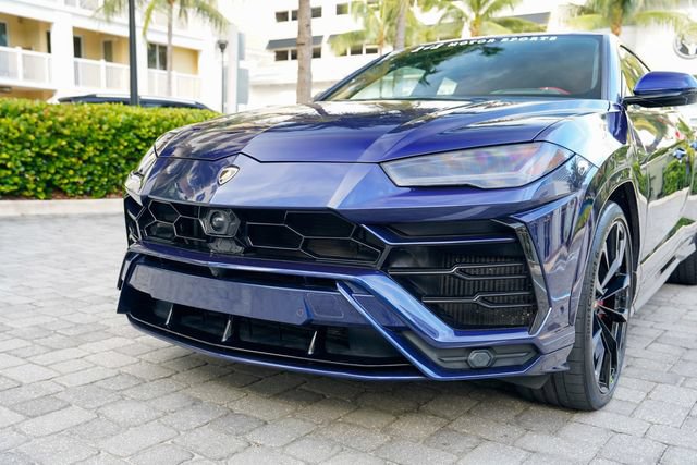 Used 2022 Lamborghini Urus AWD/4WD image 41